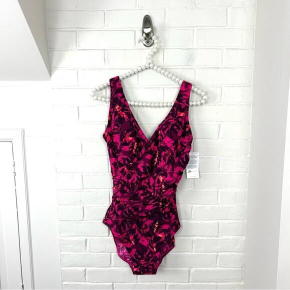 NWT L.L.Bean Slimming Tanksuit Pink Patterned One Piece Swimsuit Size 8